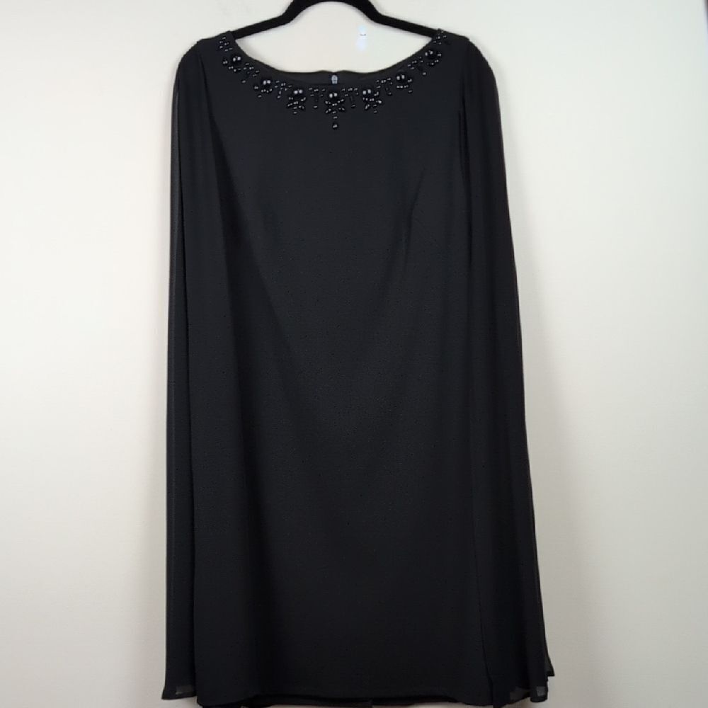 Adrianna Papell Formal Black Jersey and Chiffon Beaded Cape Dress Size 14
